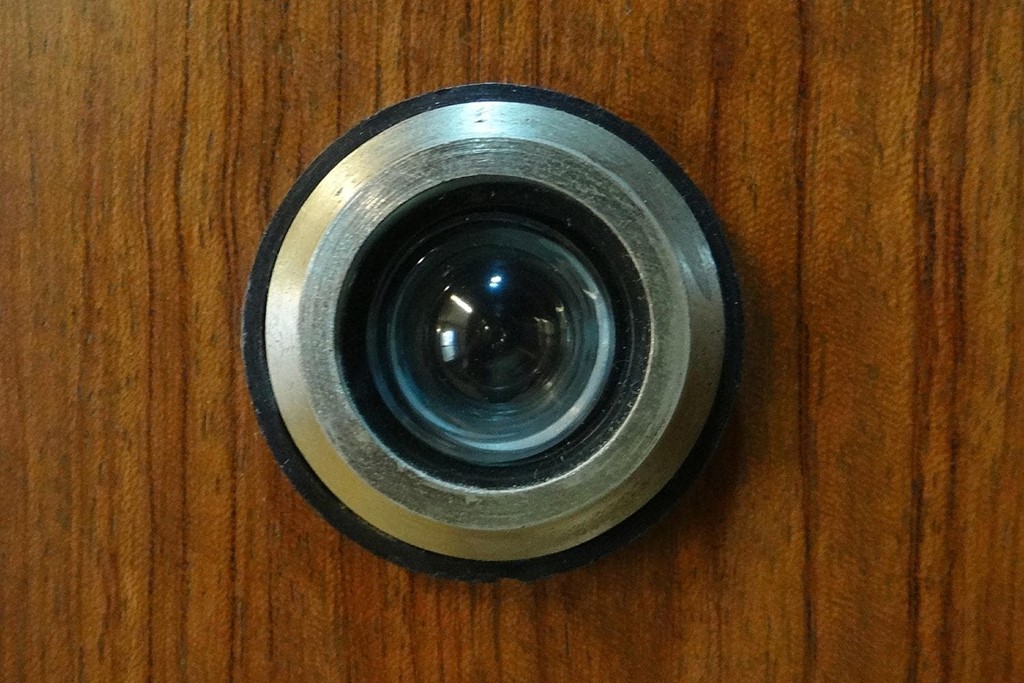 Ventajas de instalar una mirilla digital en su puerta acorazada - Consejos